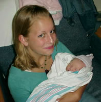 Auntie V, holding Mattingly Rose (38kb)